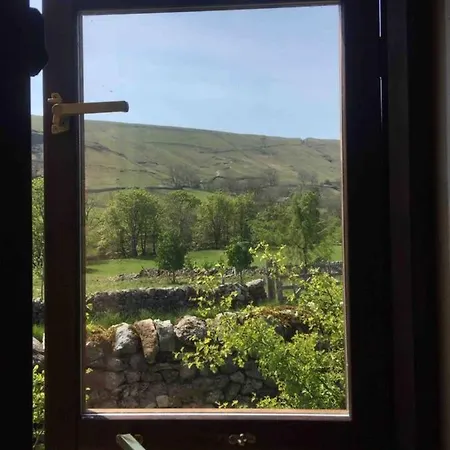 Cozy Glamping Pod A - Adults Only Kettlewell