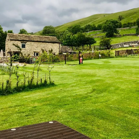 Cozy Glamping Pod A - Adults Only Kettlewell
